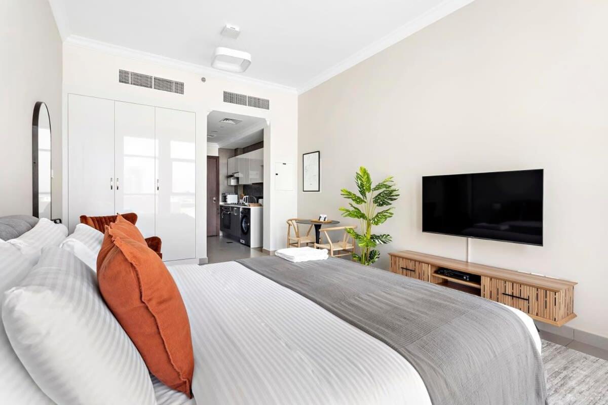 Silkhaus Furnished In Art Gardens With Pool Access Appartement *