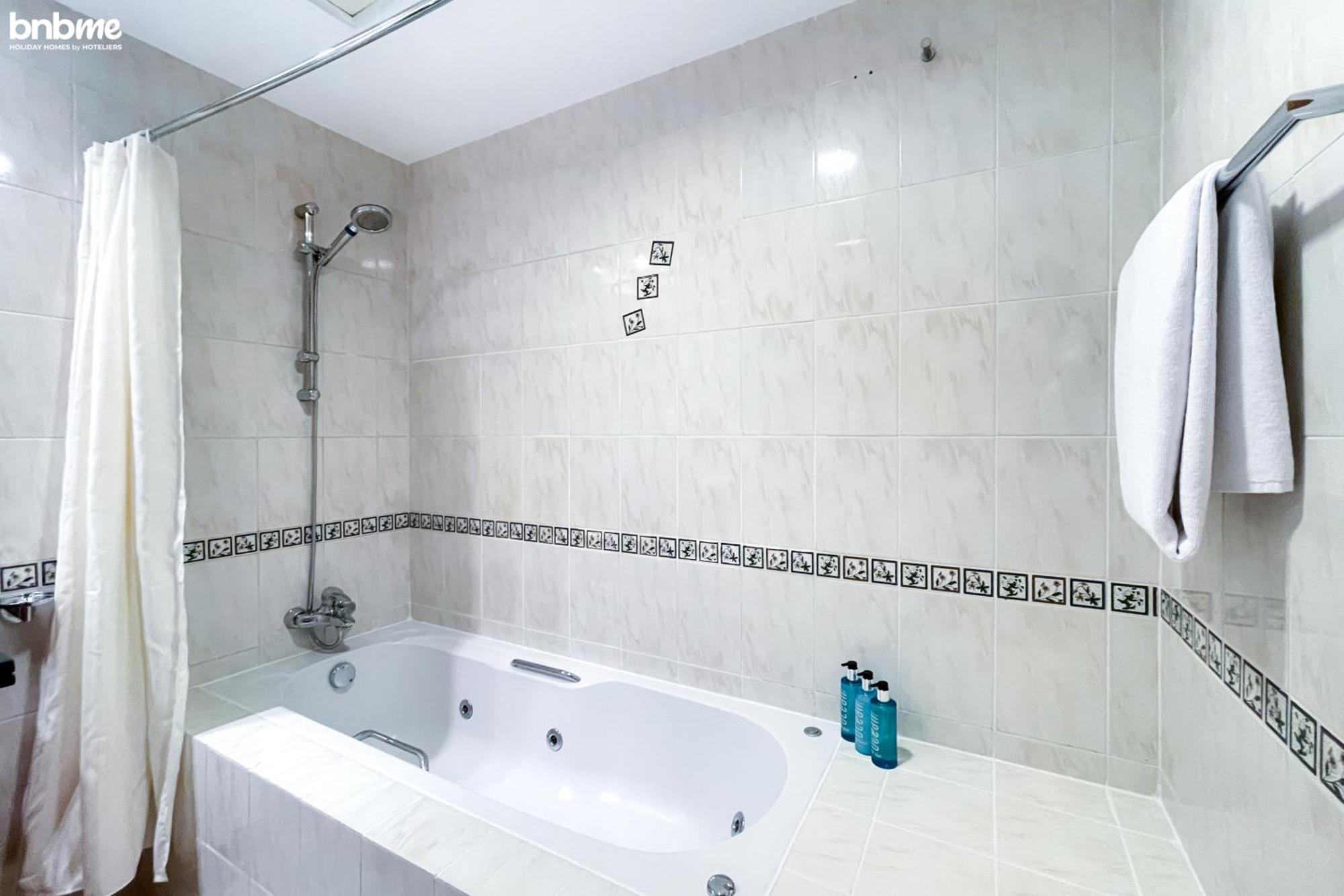Apartment Bnbmehomes - Damac Waves Tower