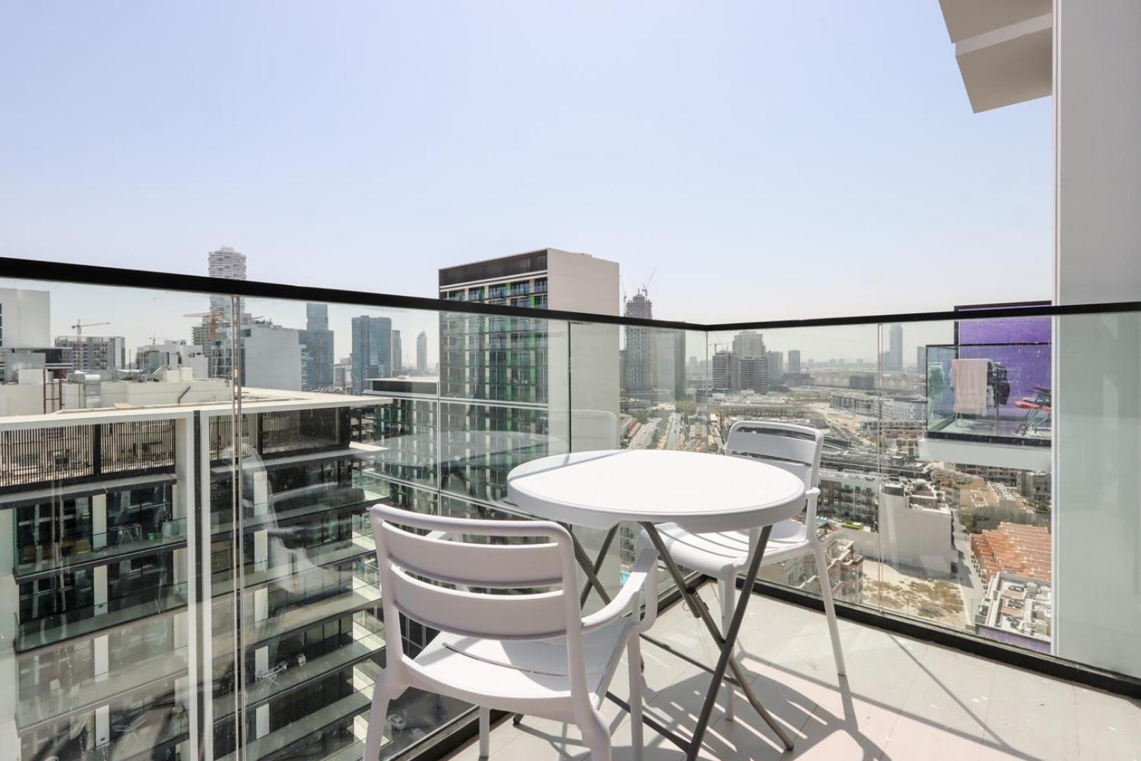 Livbnb-urban Getaway 1bhk With Jvc Skyline View *
