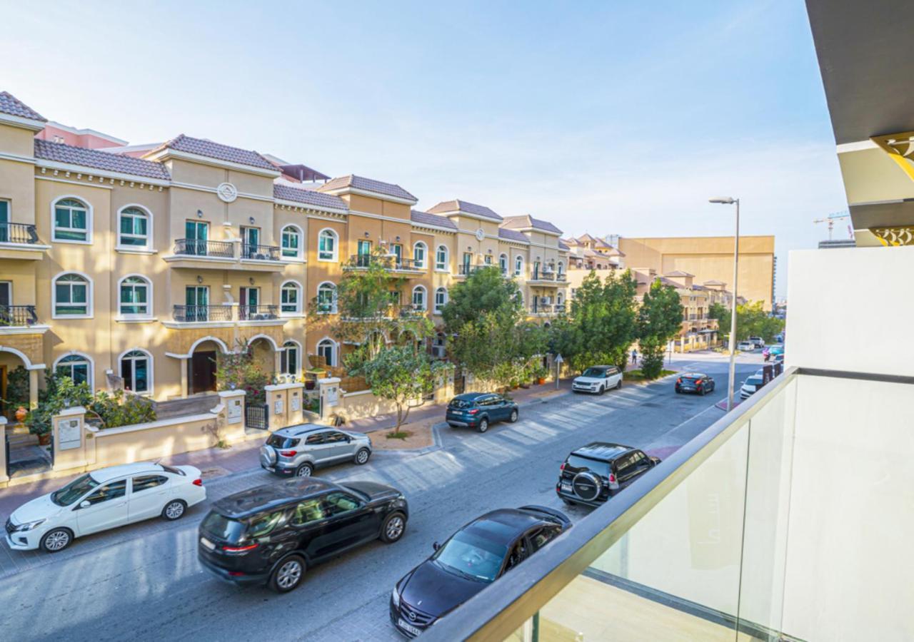 Appartement Spacious 3br In Jvc Modern & Cozy