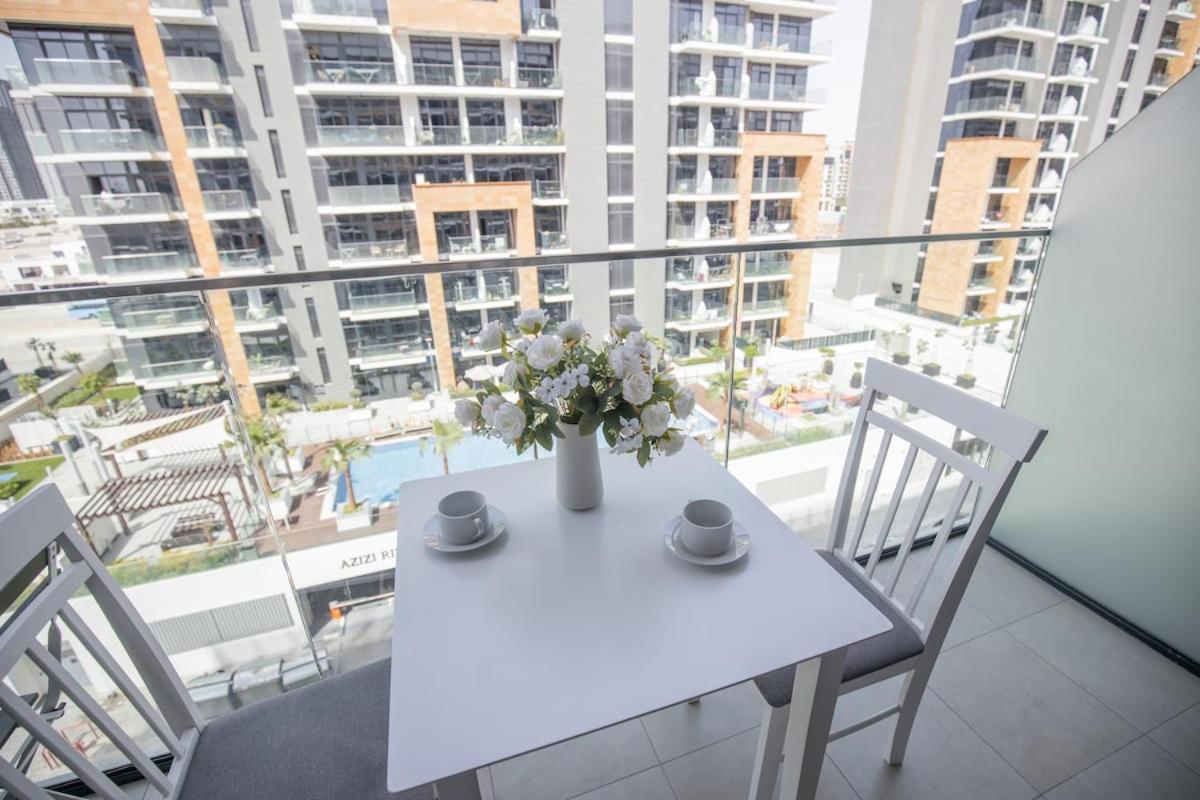 Apartment Lovely In Azizi Riviera Dubai