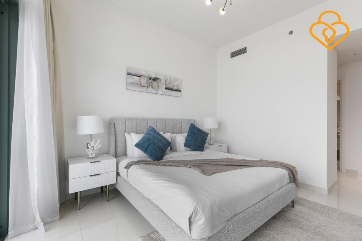 Keysplease 2 Bedroom Vista, Emaar Beachfront
