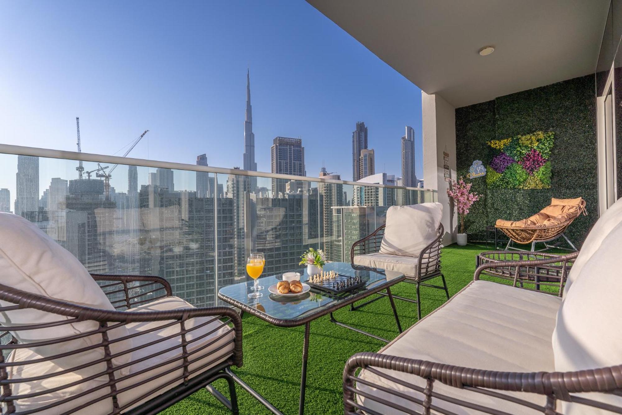 Stunning Burj View - Cozy 2br - 5 Min Mall Dubaï