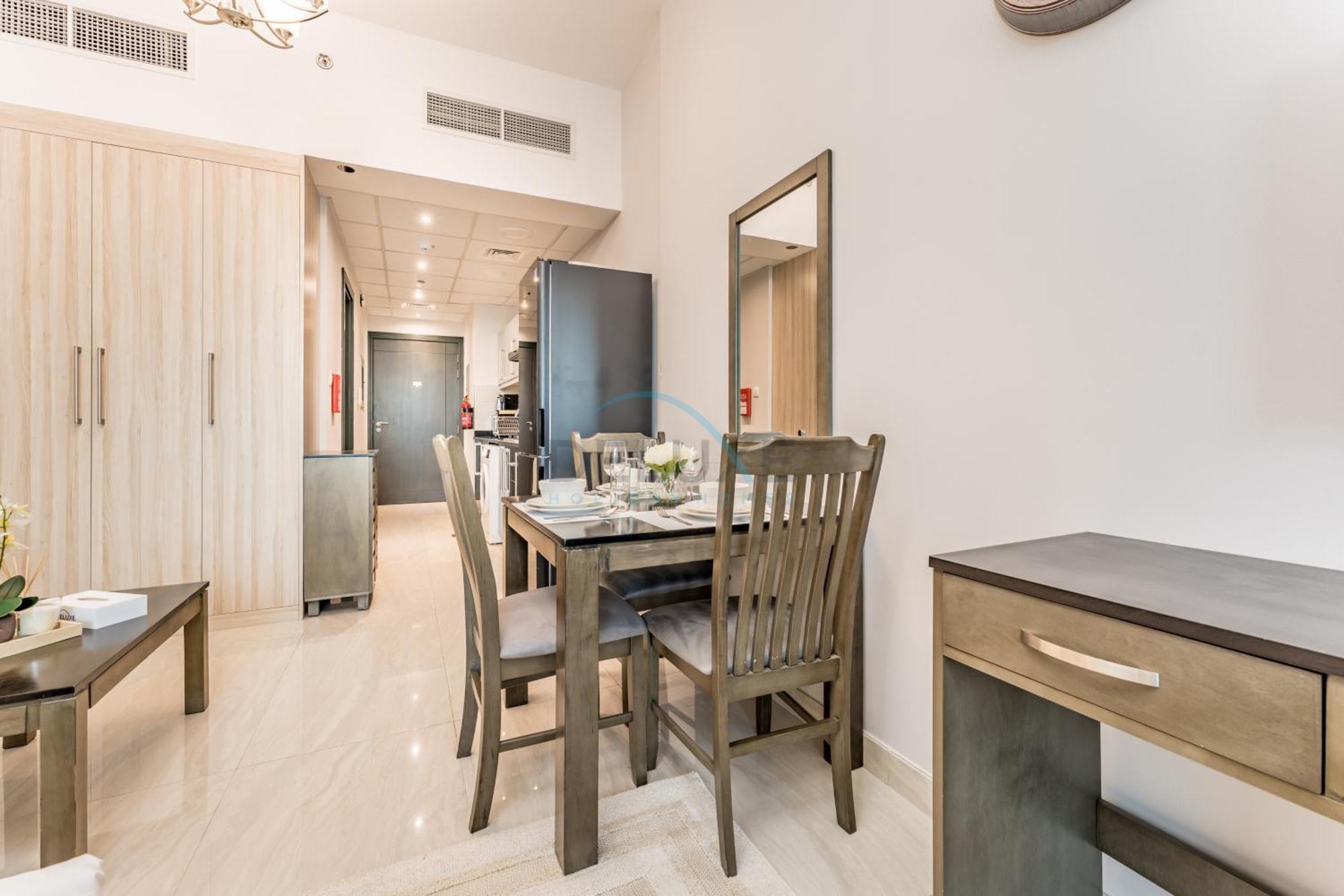 View Minutes To Burj Khalifa, Elite Business Bay By Deluxe Homes * Dubaï