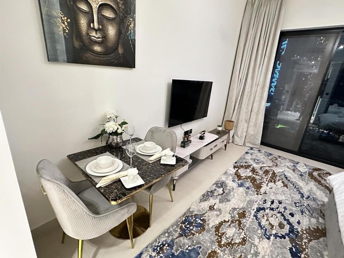 Binghatti Canal Smart By Kings Case de vacanță Dubai