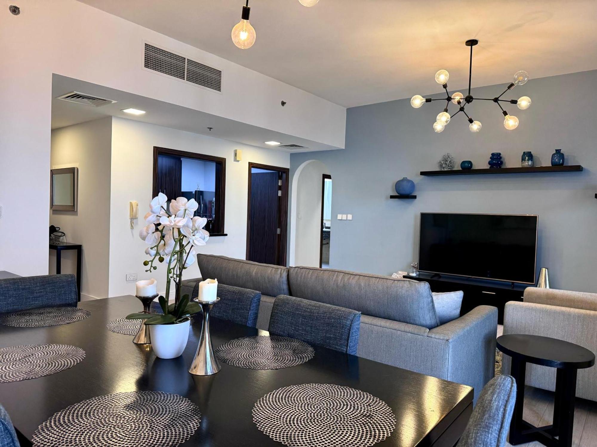 Appartamento 2br With Gorgeous Marina View On Jbr Near Mall, Metro & Eye- By Sunkissed Homes *