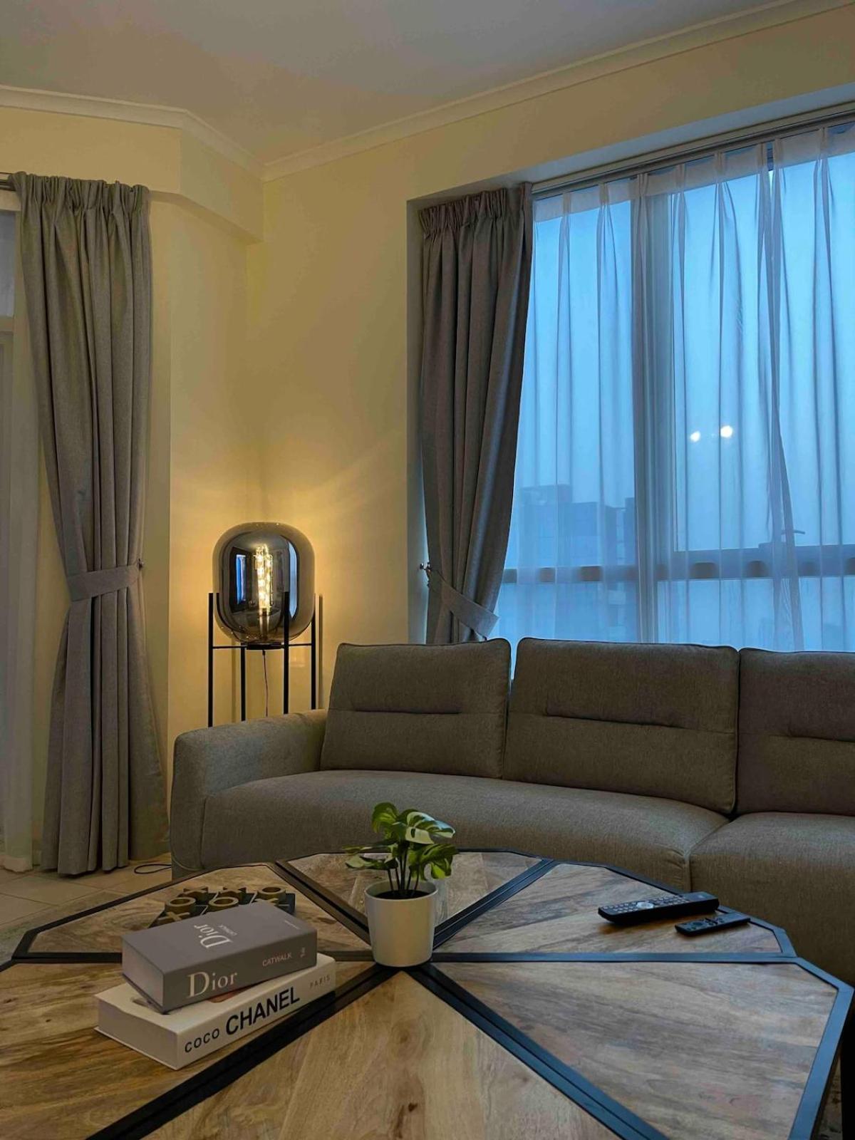 Modern Skyline 2-bedroom With Sea View