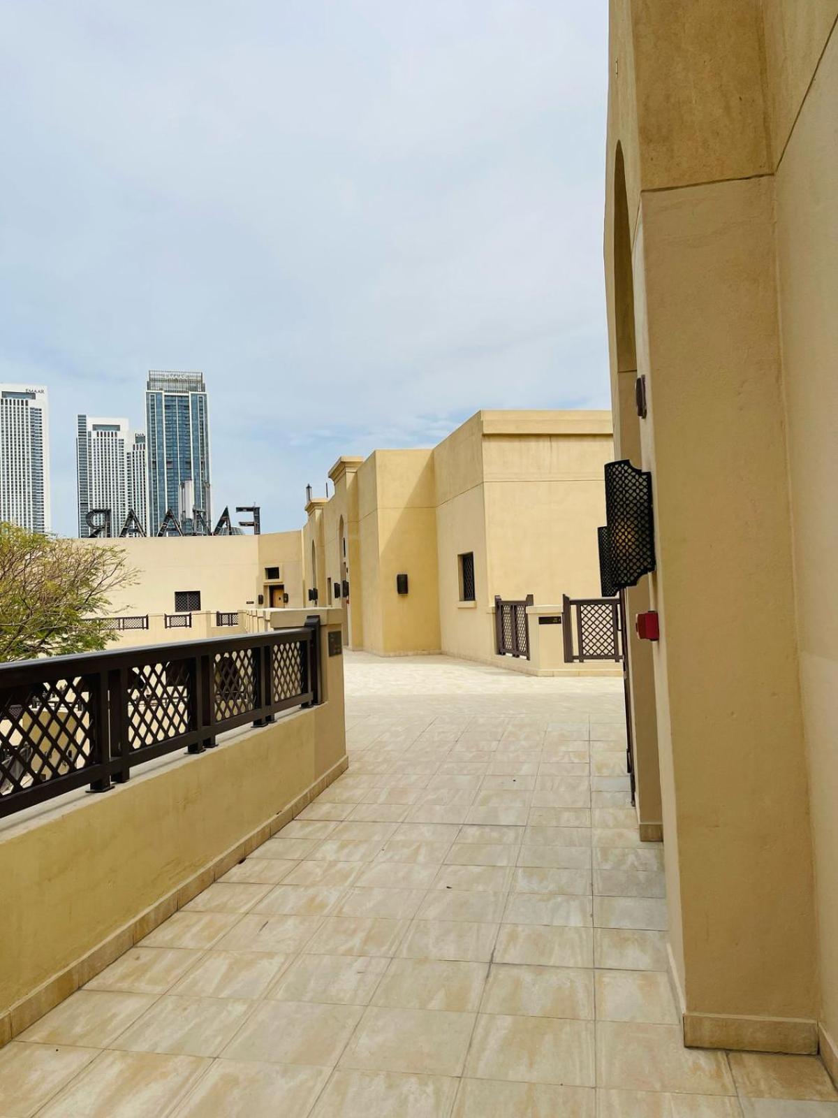 Breath-taking View Of The Iconic Burj Khalifa At Your Door Step Dubaï