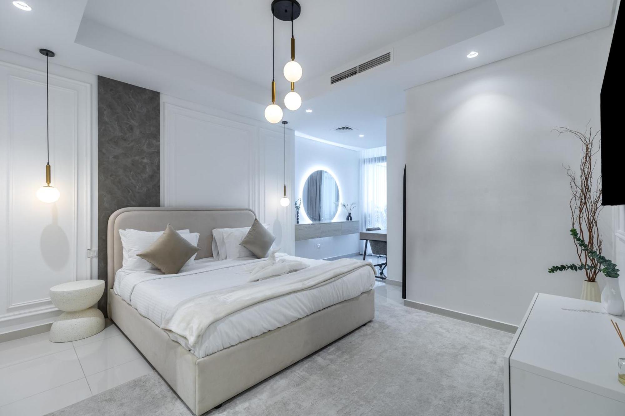Elite Rooftop Pool And Burj Khalifa Panorama Balcony 2br In Paramount Midtown * Dubaï