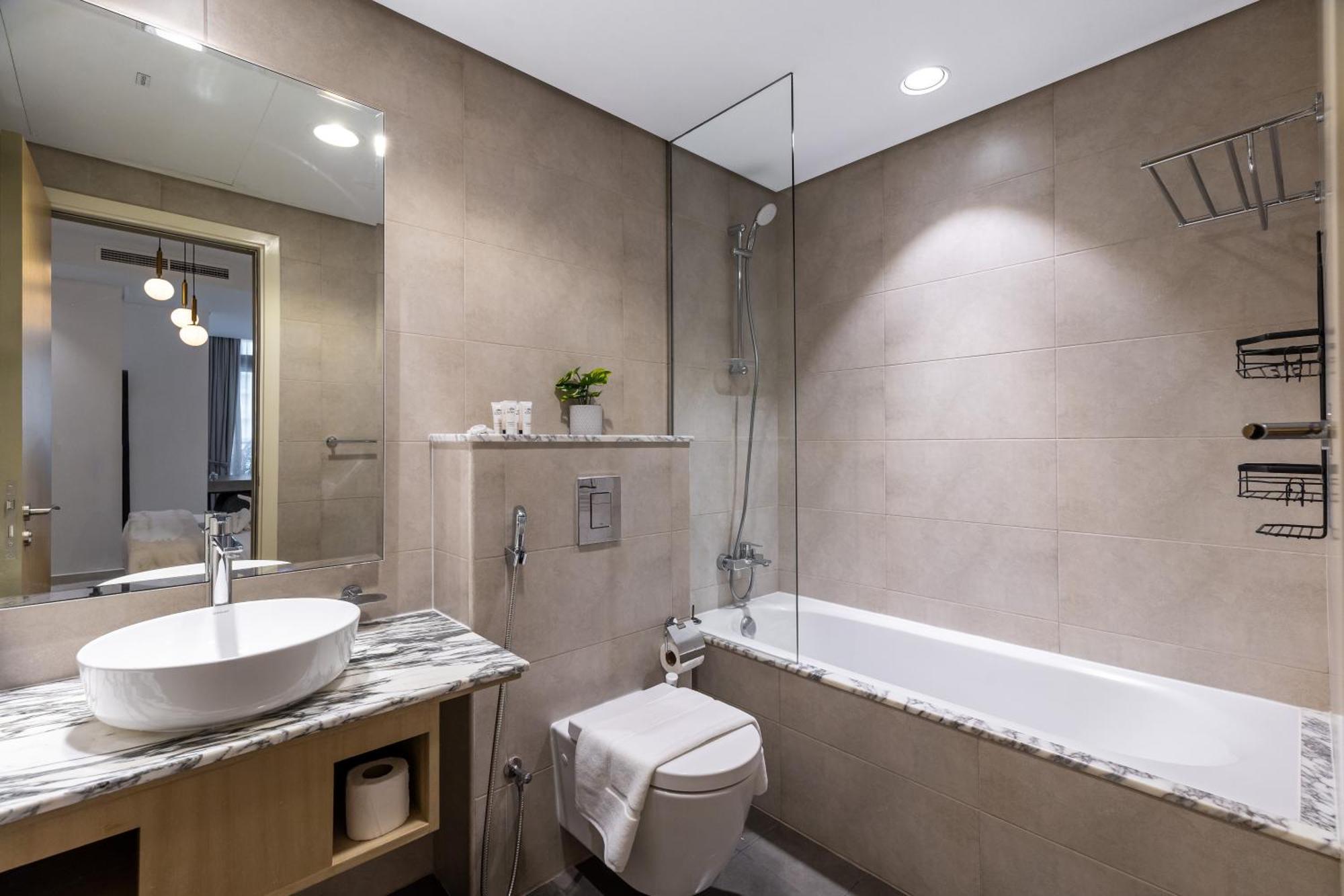 Elite Rooftop Pool And Burj Khalifa Panorama Balcony 2br In Paramount Midtown Appartement Dubaï
