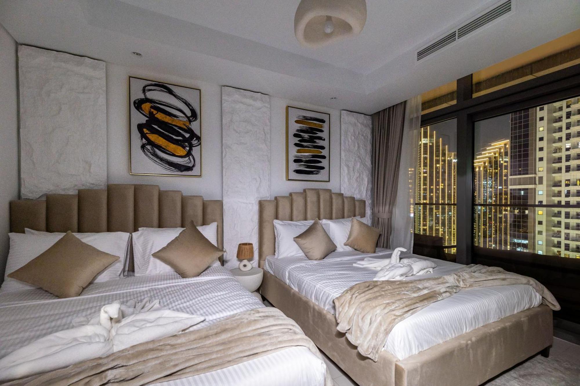 Appartement Elite Rooftop Pool And Burj Khalifa Panorama Balcony 2br In Paramount Midtown Dubaï