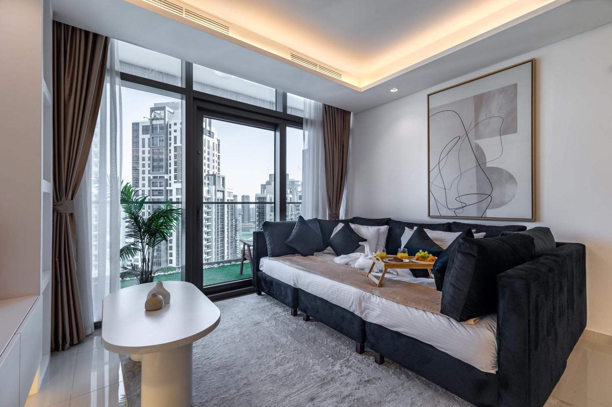 Elite Rooftop Pool And Burj Khalifa Panorama Balcony 2br In Paramount Midtown Dubaï