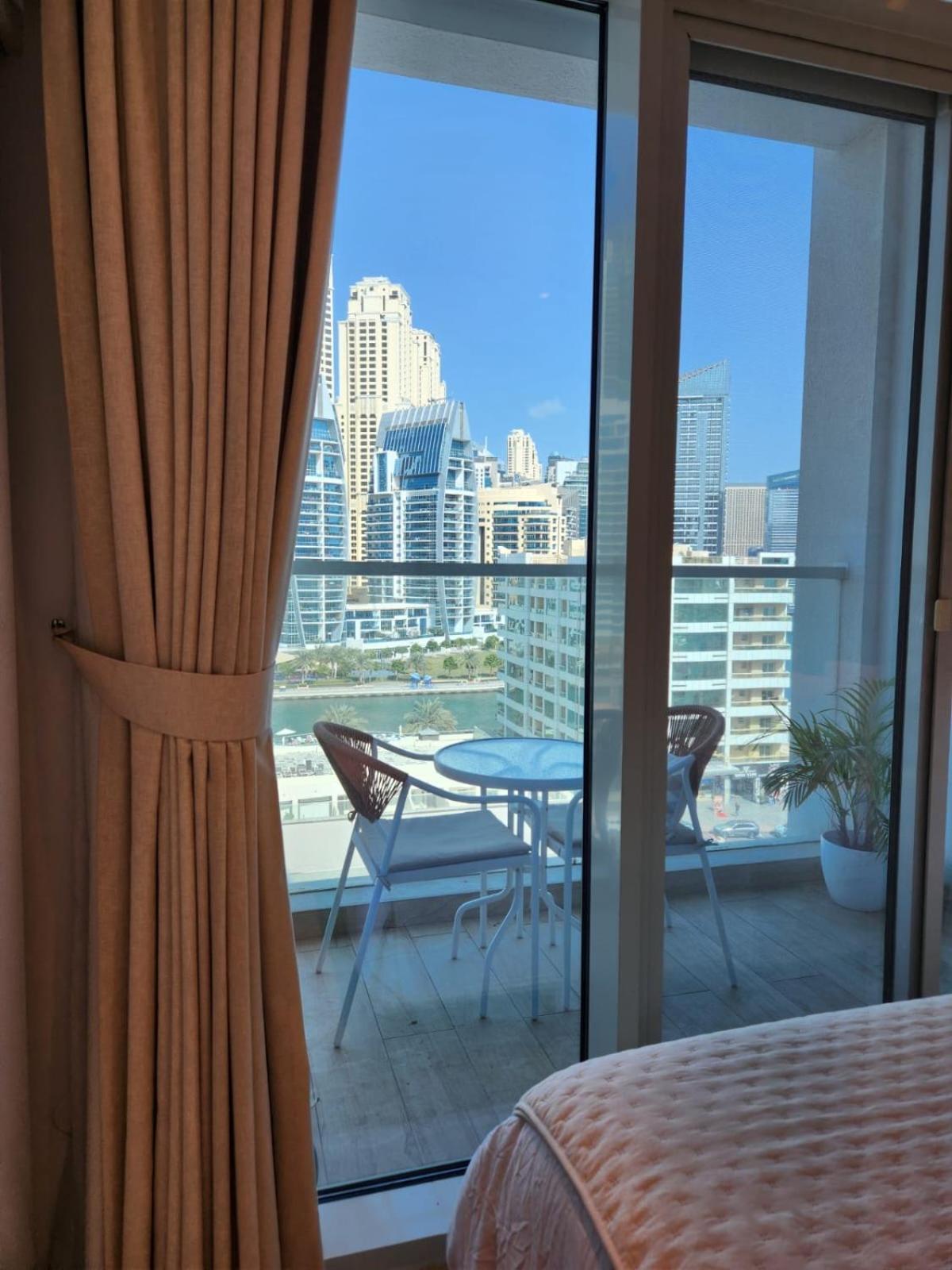 Stunning Marina View Luxury One Wisma tamu