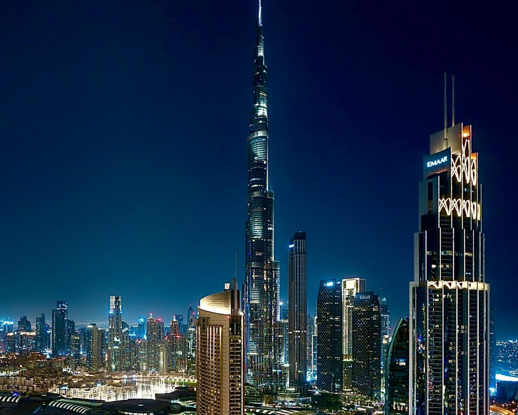 Burj View, Mall Walk, Big Pool Burj View Apartment *