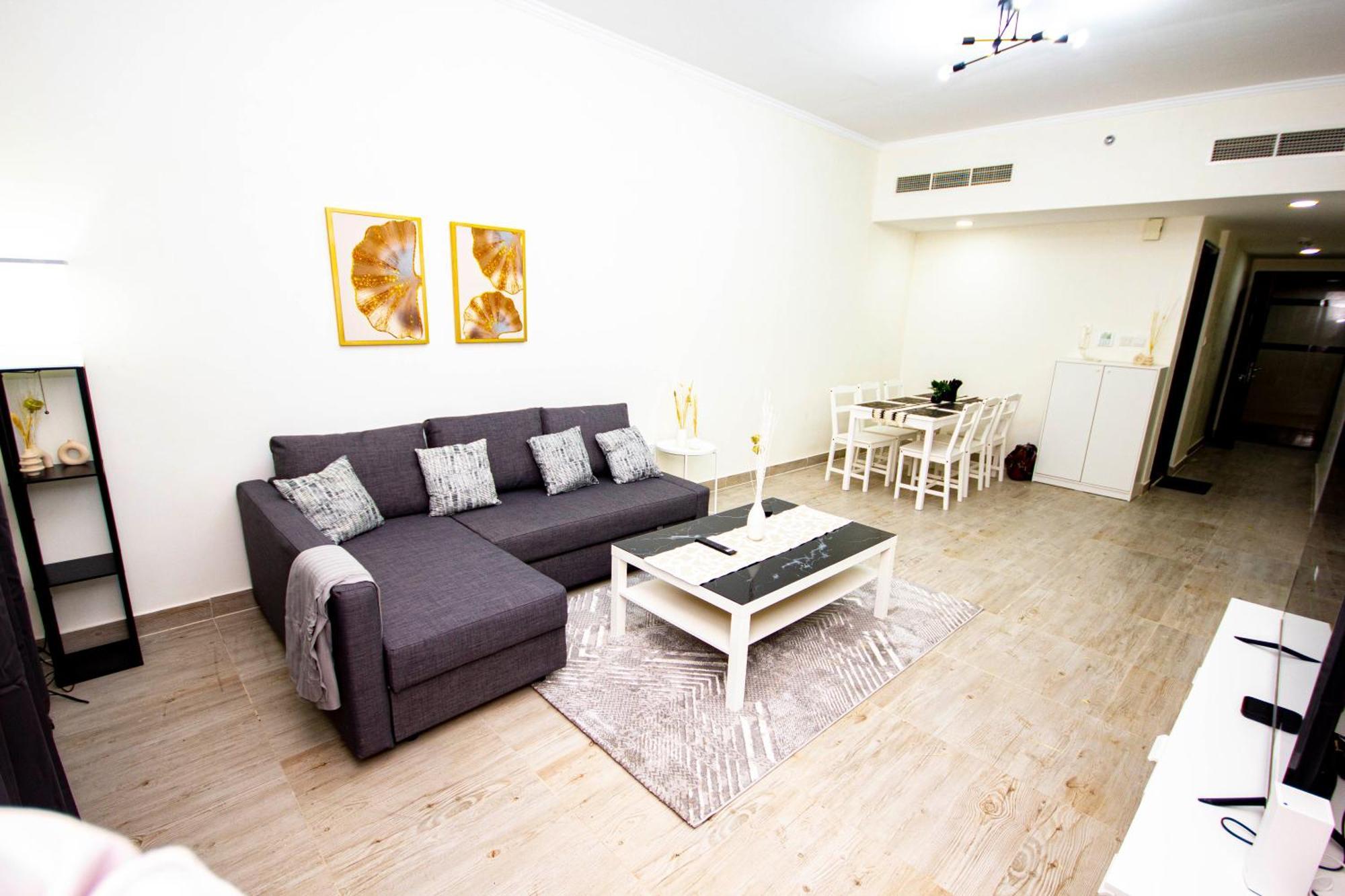 Newly Furnished Brand New 1bhk In Al Warsan Appartement Dubaï