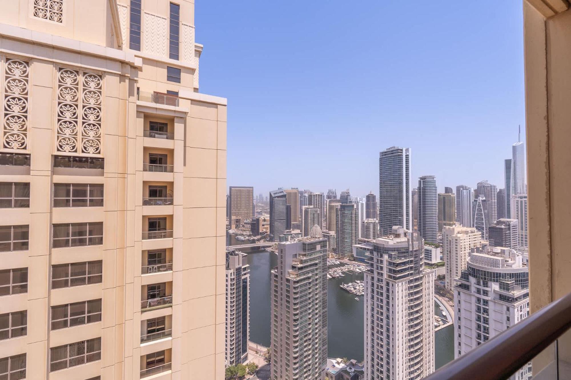 2br In Jbr - Breathtaking Views Of Marina & Apartment