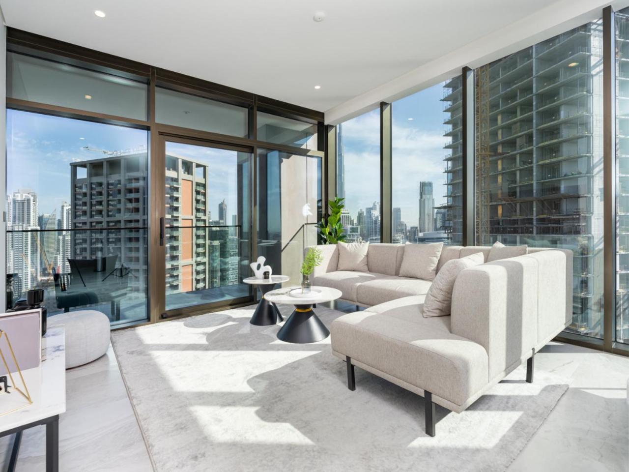 Brand New Business Bay 1 Bed With Burj Khalifa And Canal Views Dubai
