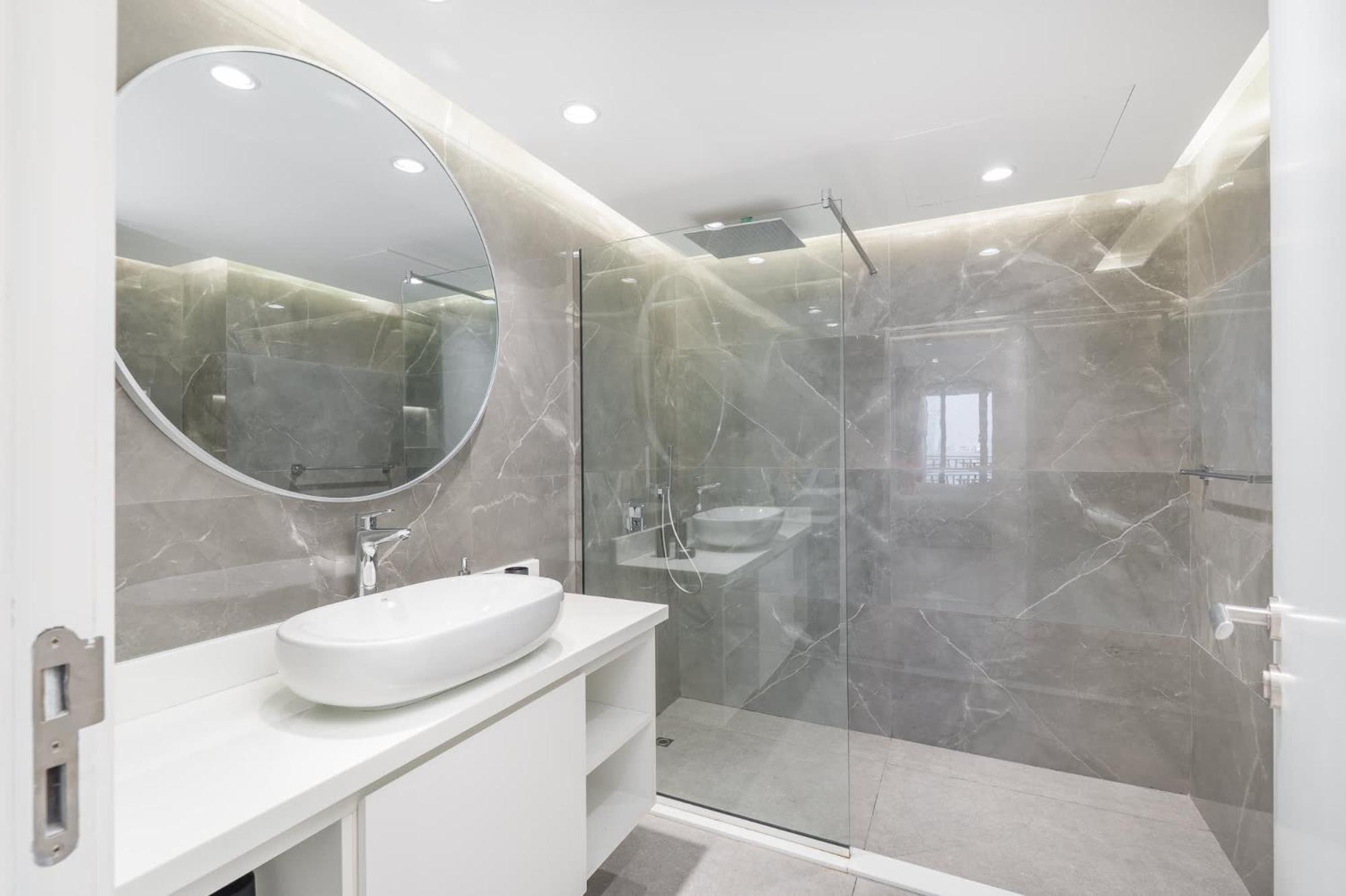 2 Bedroom With Beautiful Full Palm Waters Views Appartement Dubaï