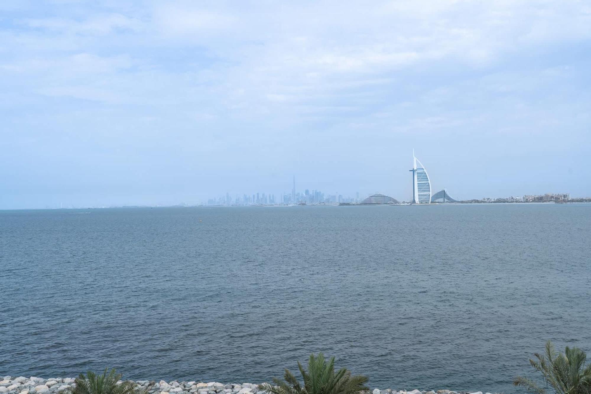 2 Bedroom With Beautiful Full Palm Waters Views Dubaï