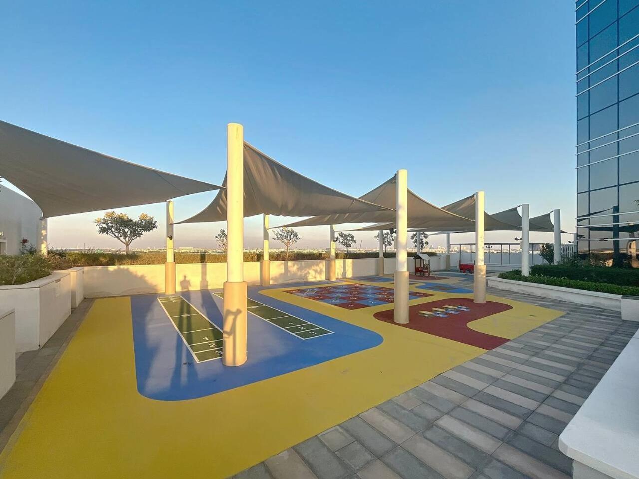 Carson C - Spacious With Golf Course Views Appartement Dubaï