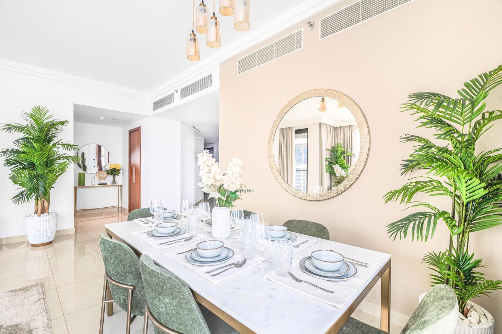 Eden's Homes & - Boulevard Point Apartamento