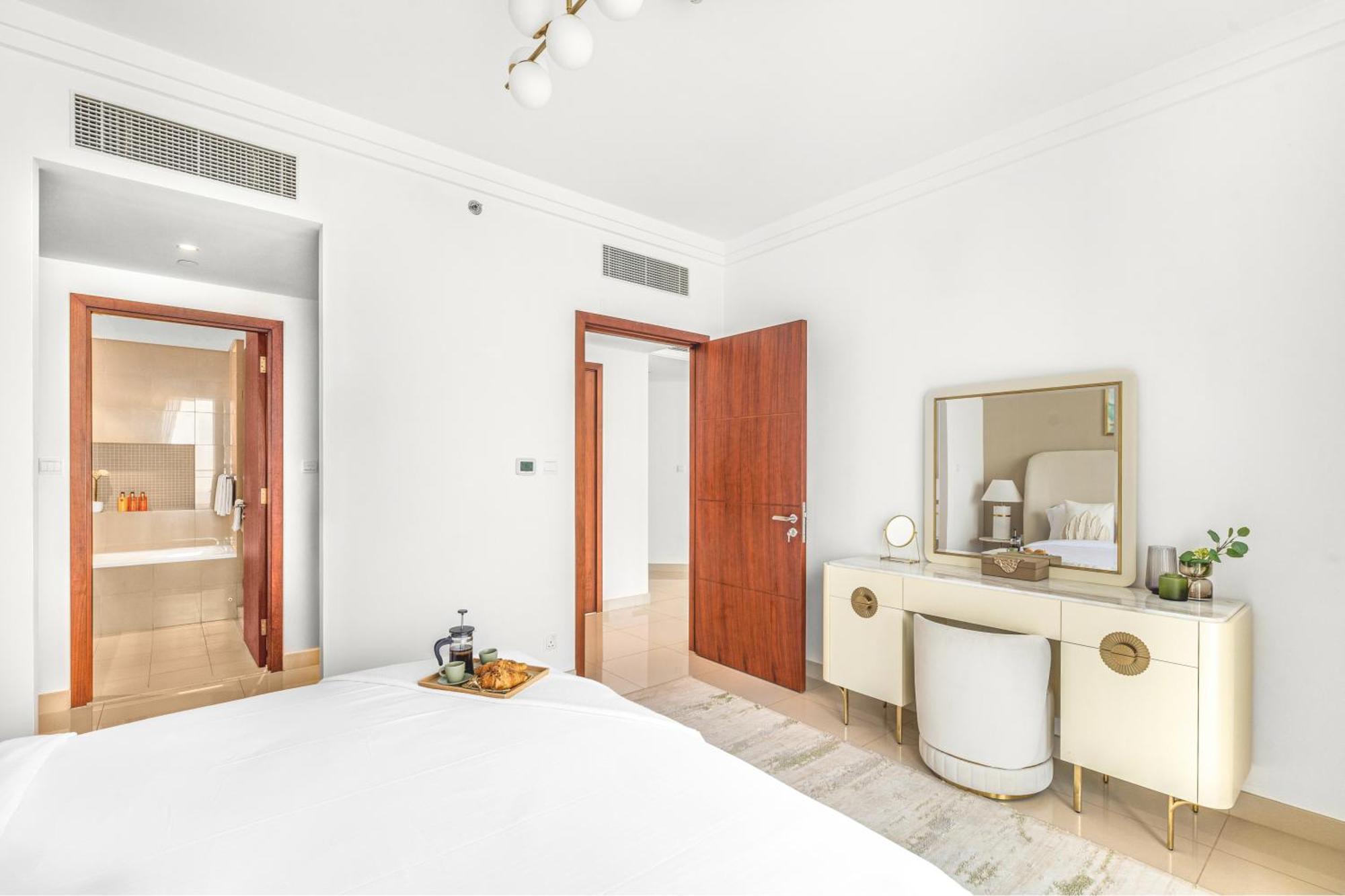 Eden's Homes & - Boulevard Point Apartamento *