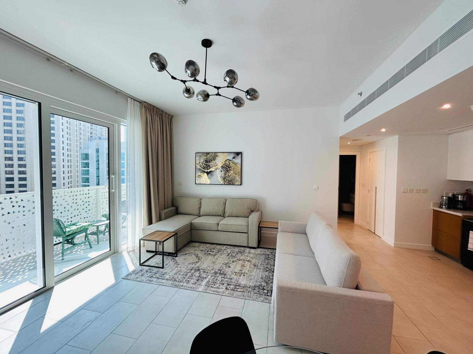 Appartement La Vie, Jbr Private Beach, Private Parking And Pool
