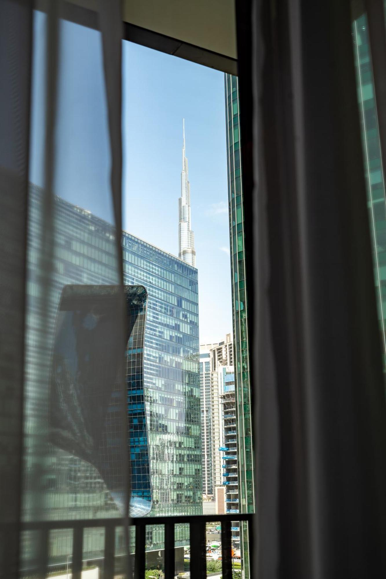 Capsule Flora Business Bay View Burj Khalifa-pool Table-game Arcade-projector-playstation 5 Apartamento Dubái