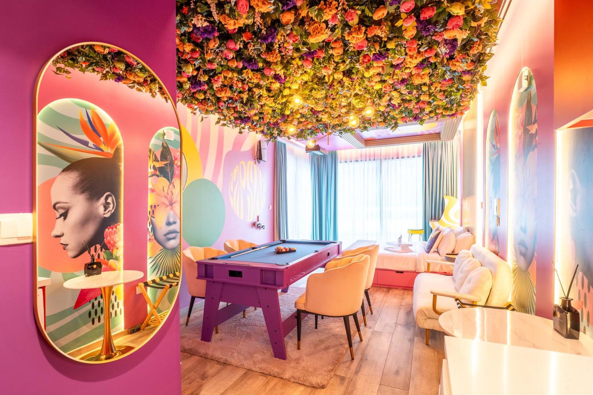 Apartamento Capsule Flora Business Bay View Burj Khalifa-pool Table-game Arcade-projector-playstation 5 Dubái