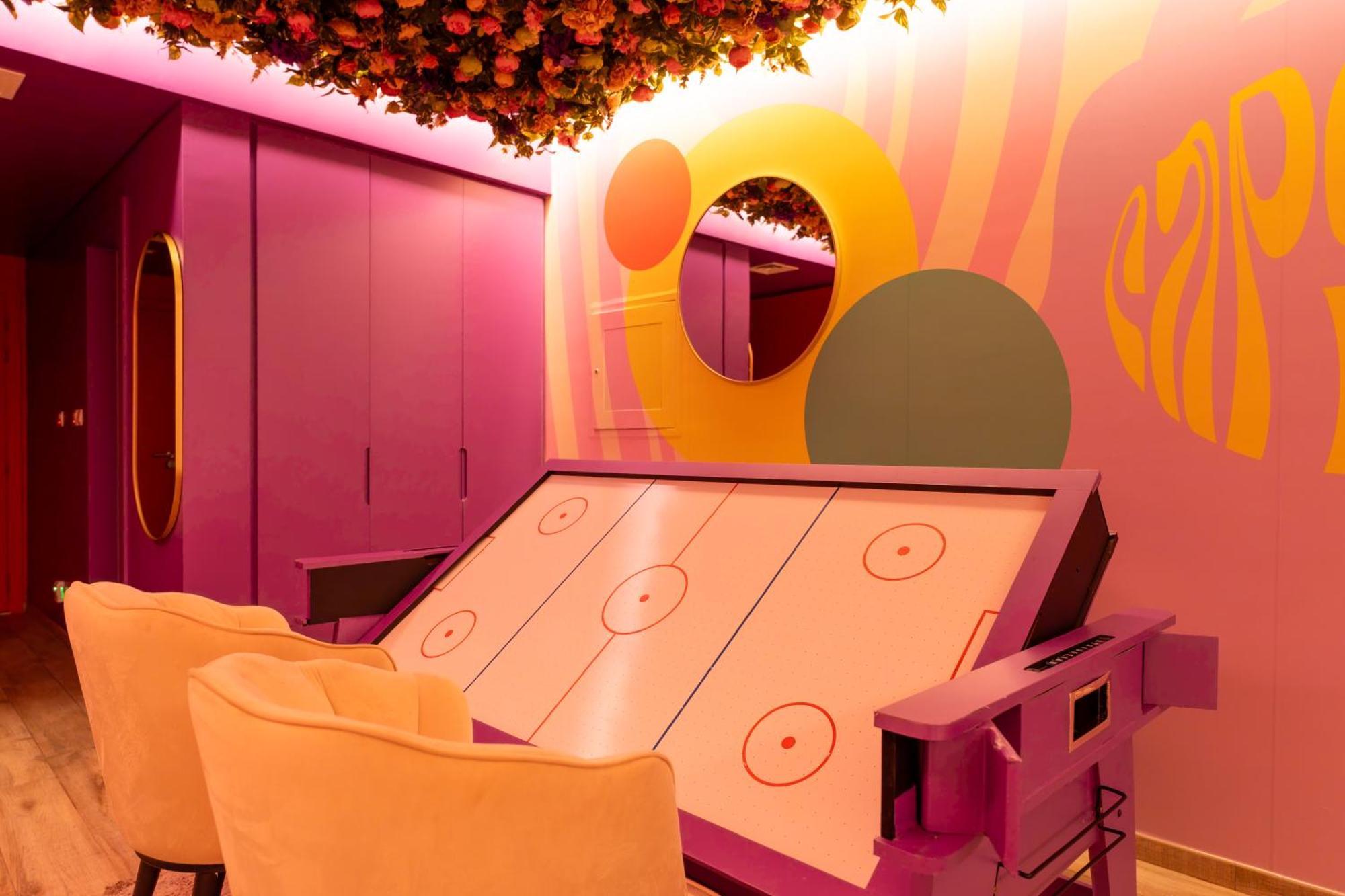 Apartamento Capsule Flora Business Bay View Burj Khalifa-pool Table-game Arcade-projector-playstation 5