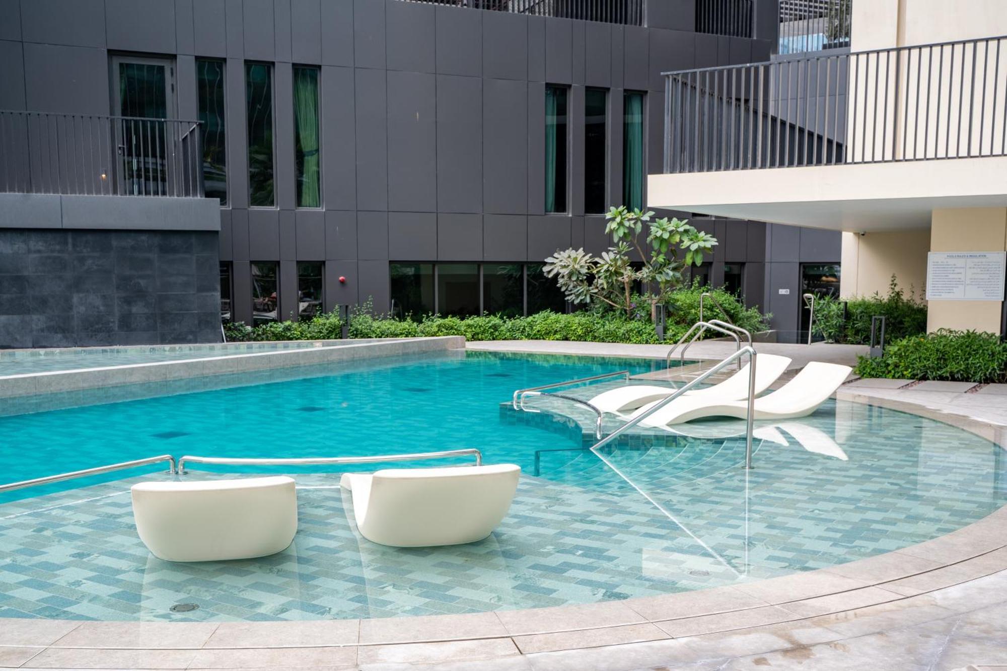 Apartamento Capsule Flora Business Bay View Burj Khalifa-pool Table-game Arcade-projector-playstation 5 *