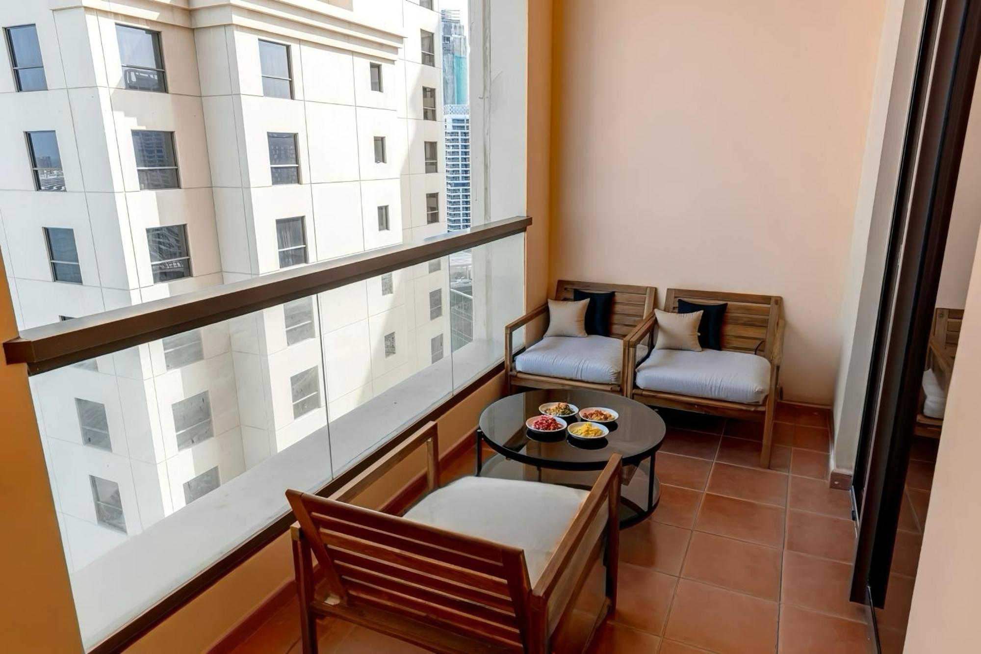 Beautiful 2 Bedroom With Full Sea View! Jbr Appartement Dubaï