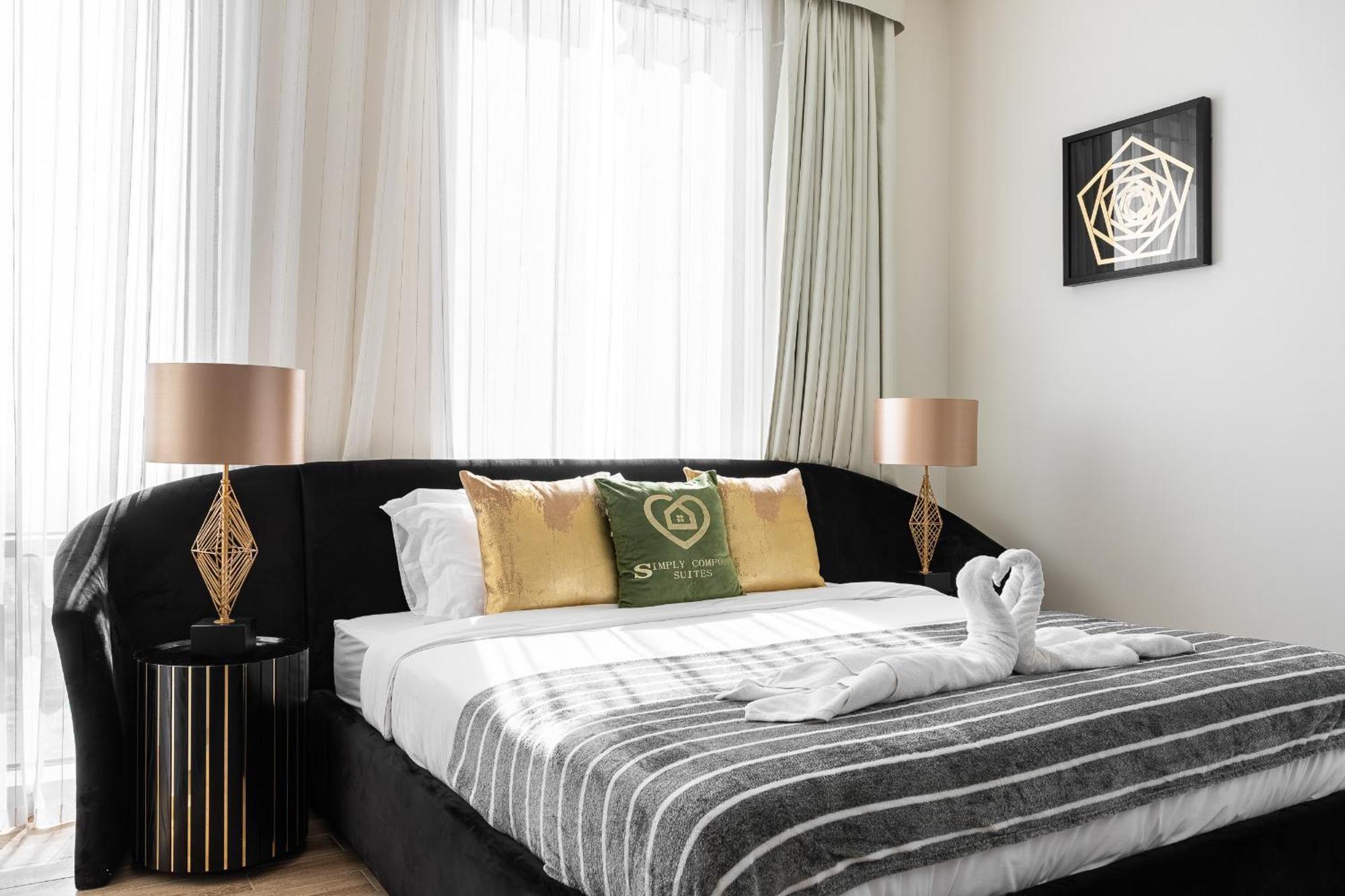 Luxury 2br Stunning Views In Amna Tower By Simply Comfort