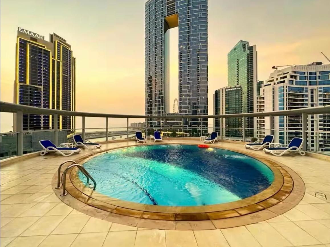 Appartement Luxury Marina Stunning Views & Rooftop Pool Dubaï