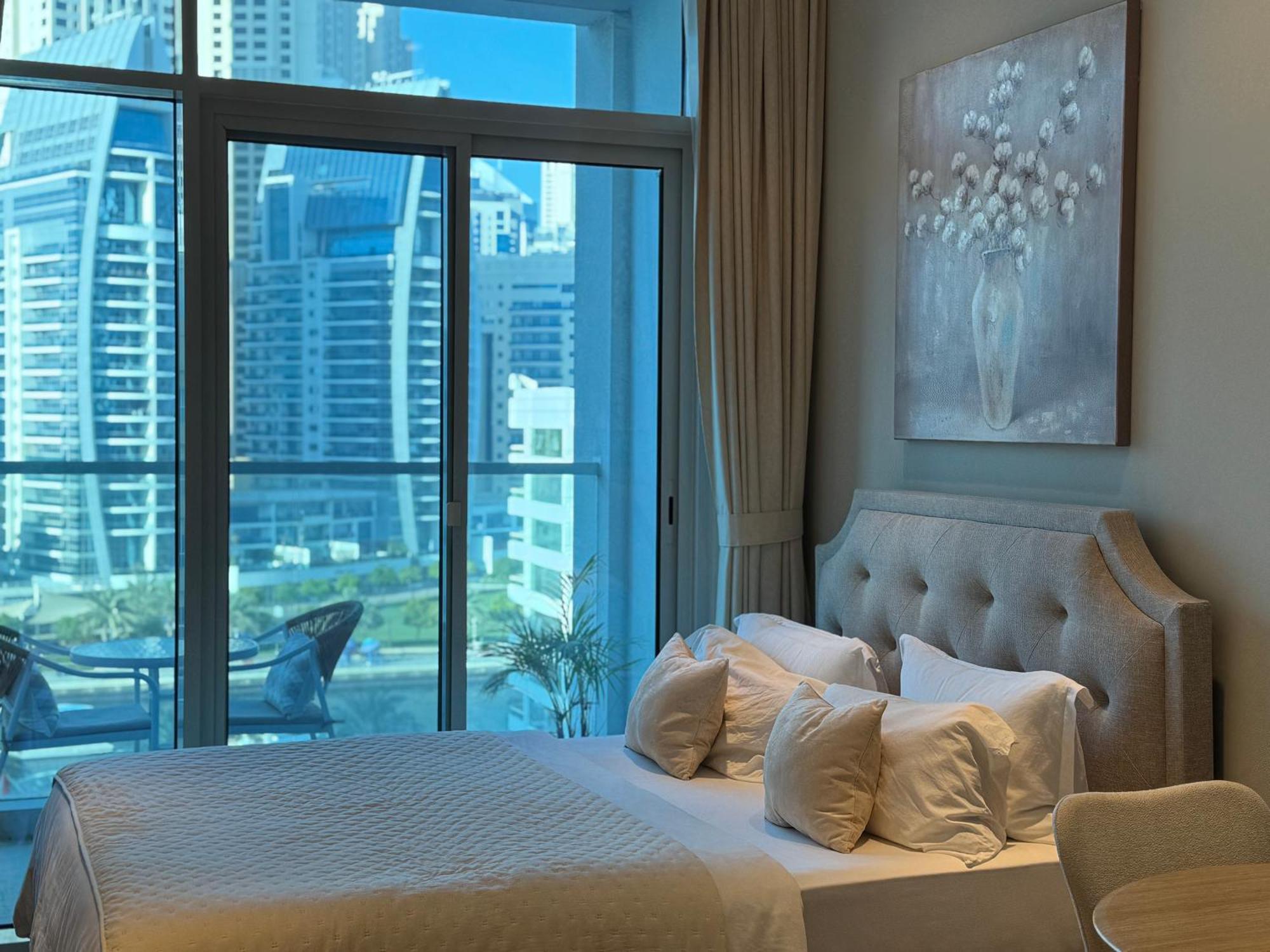 Wisma tamu Stunning Marina View Luxury One *