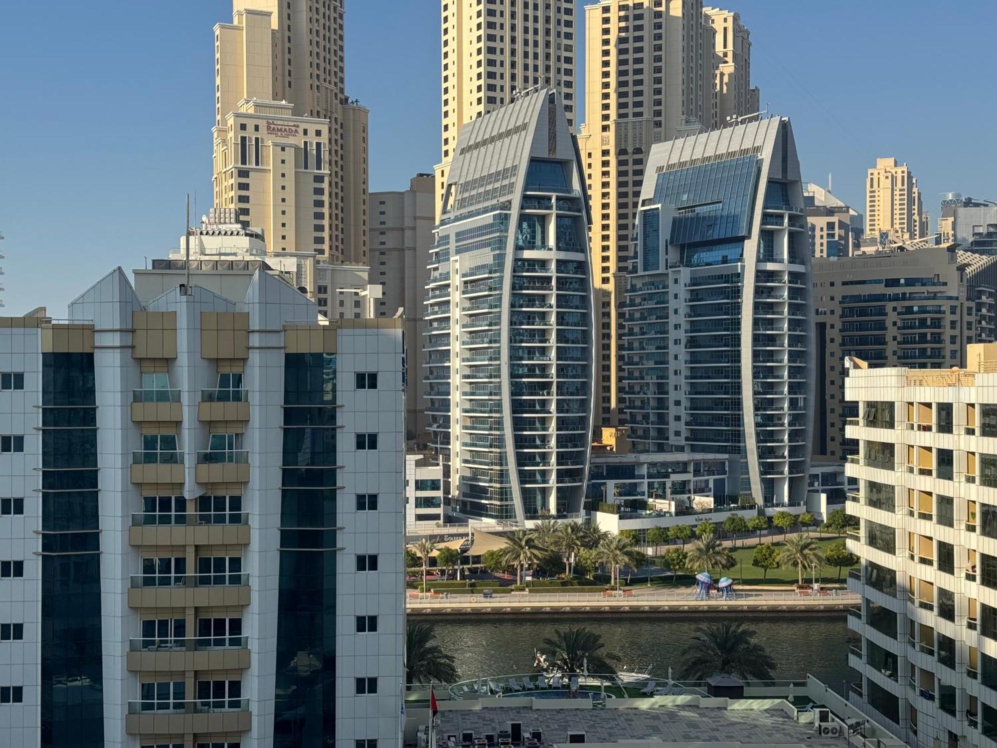 Stunning Marina View Luxury One Wisma tamu *