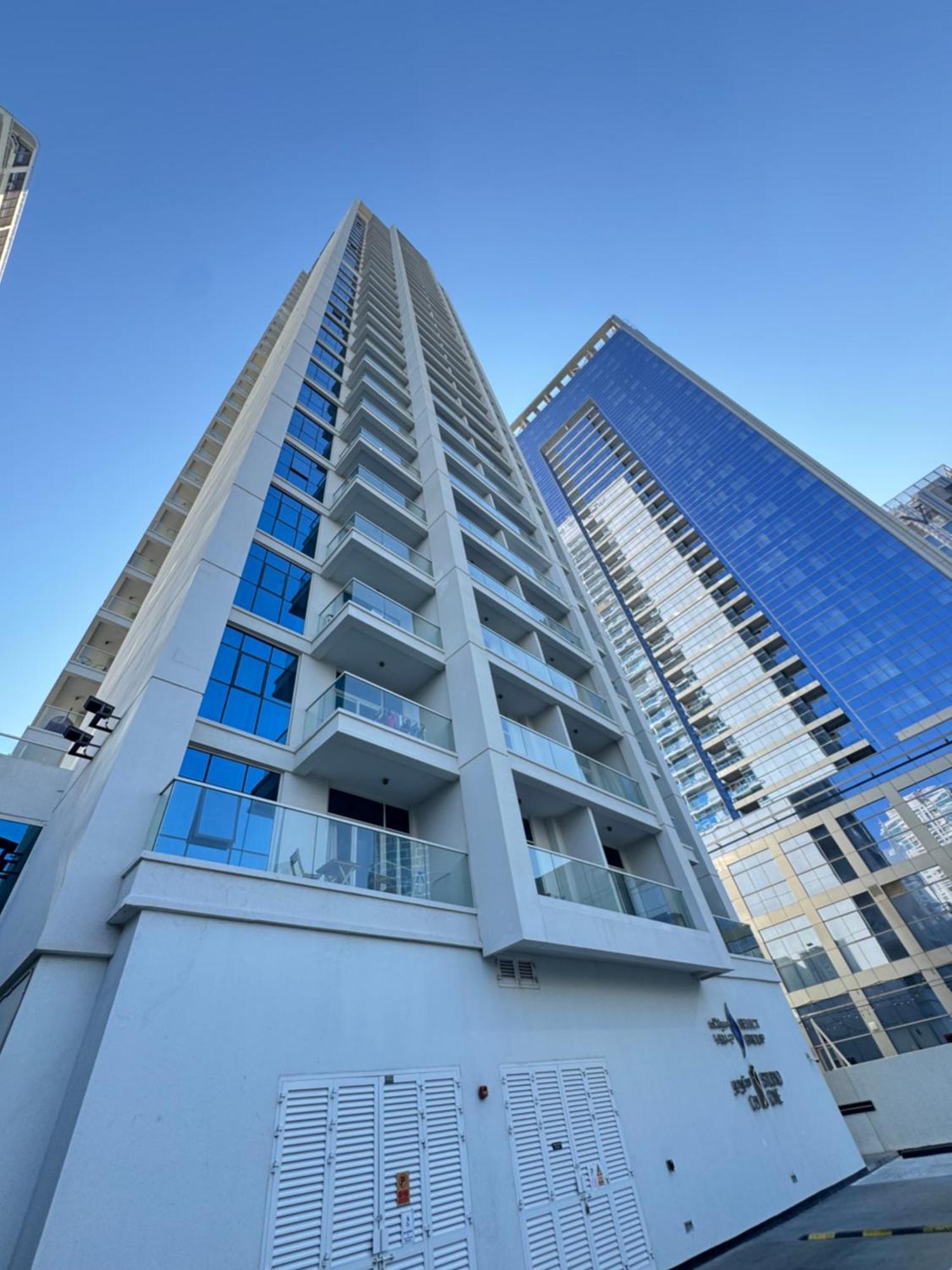Stunning Marina View Luxury One Wisma tamu