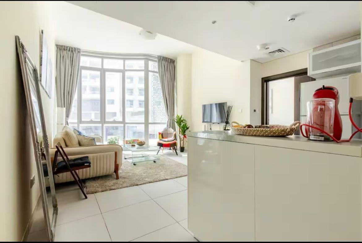 Luxury Marina Stunning Views & Rooftop Pool Appartement Dubaï