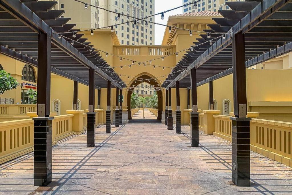 Aparthotel Stayforless Travellers At Beachside Jbr Location