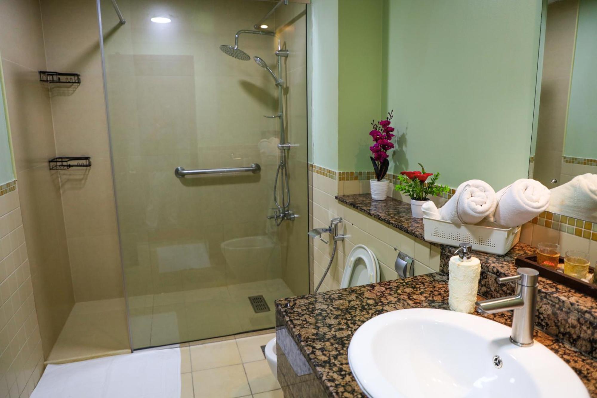 Stayforless Travellers At Beachside Jbr Location *