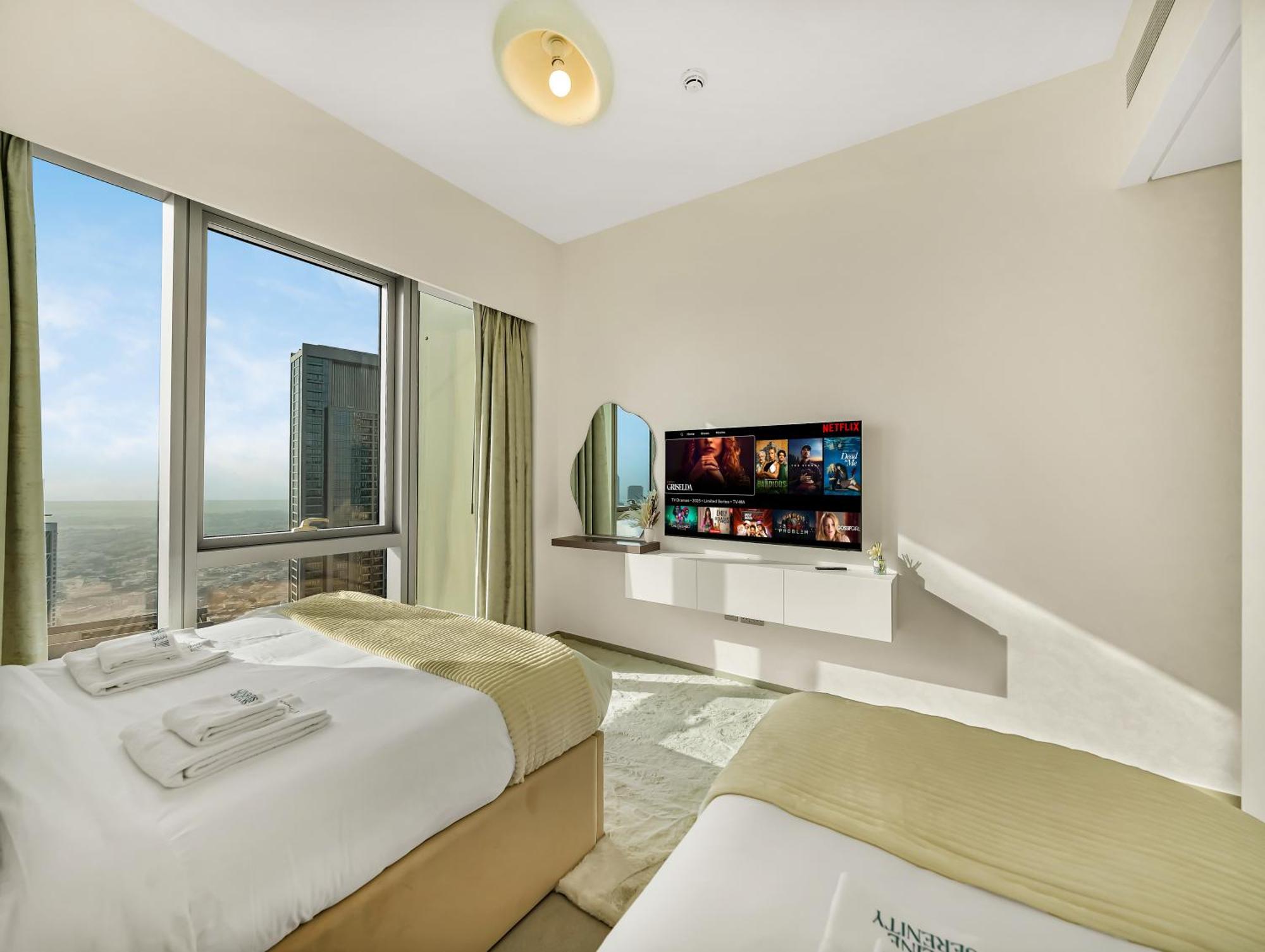 Grande Signature 2 Bedroom I Persian Gulf Views I Free Parking, Gym, Pool, Wi-fi & Ps5 I By Skyline Serenity Appartement *