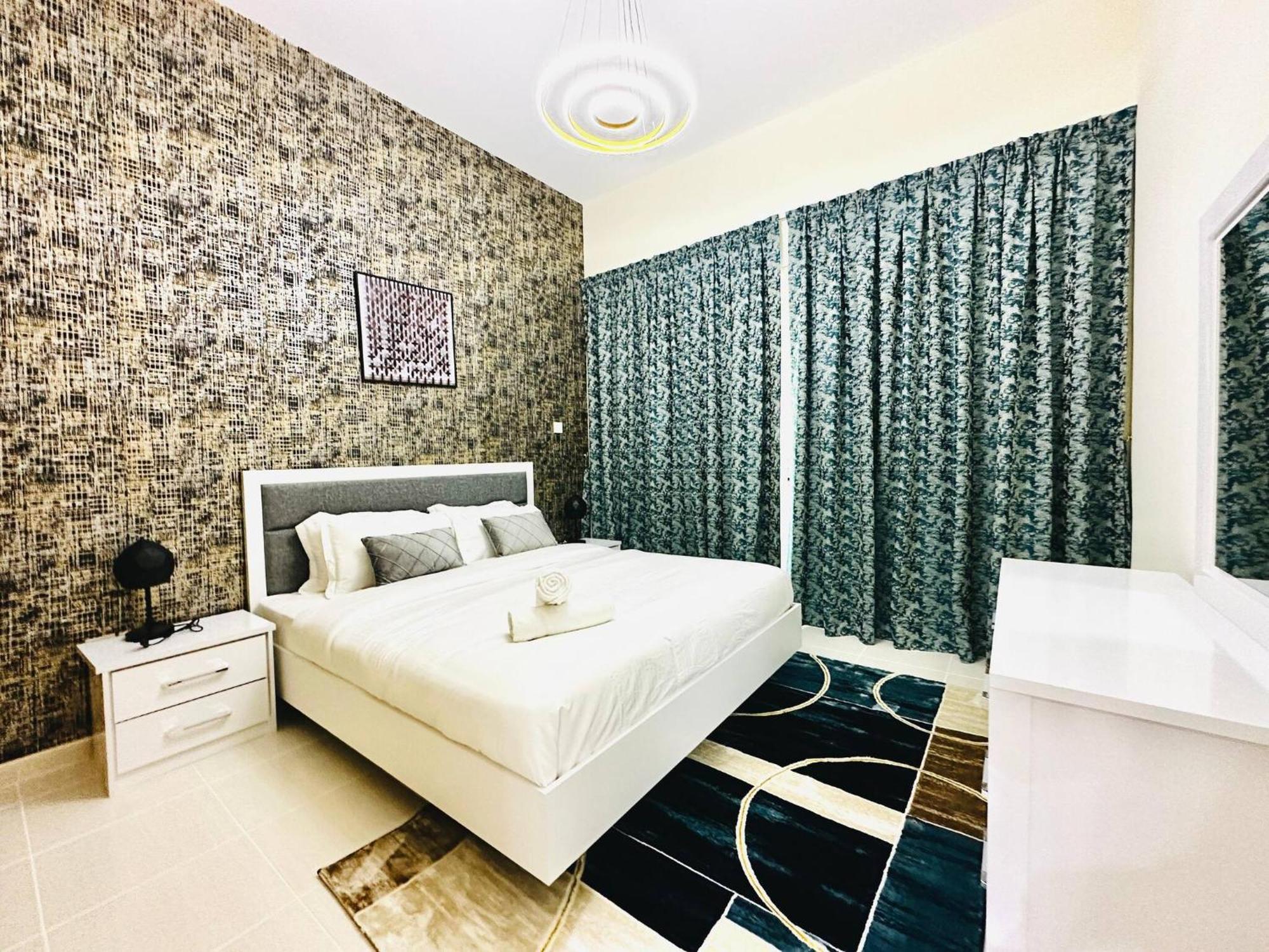 Elegant 2 Bedroom In Marina Walking Metro & Beach- Marina Park Dubaï