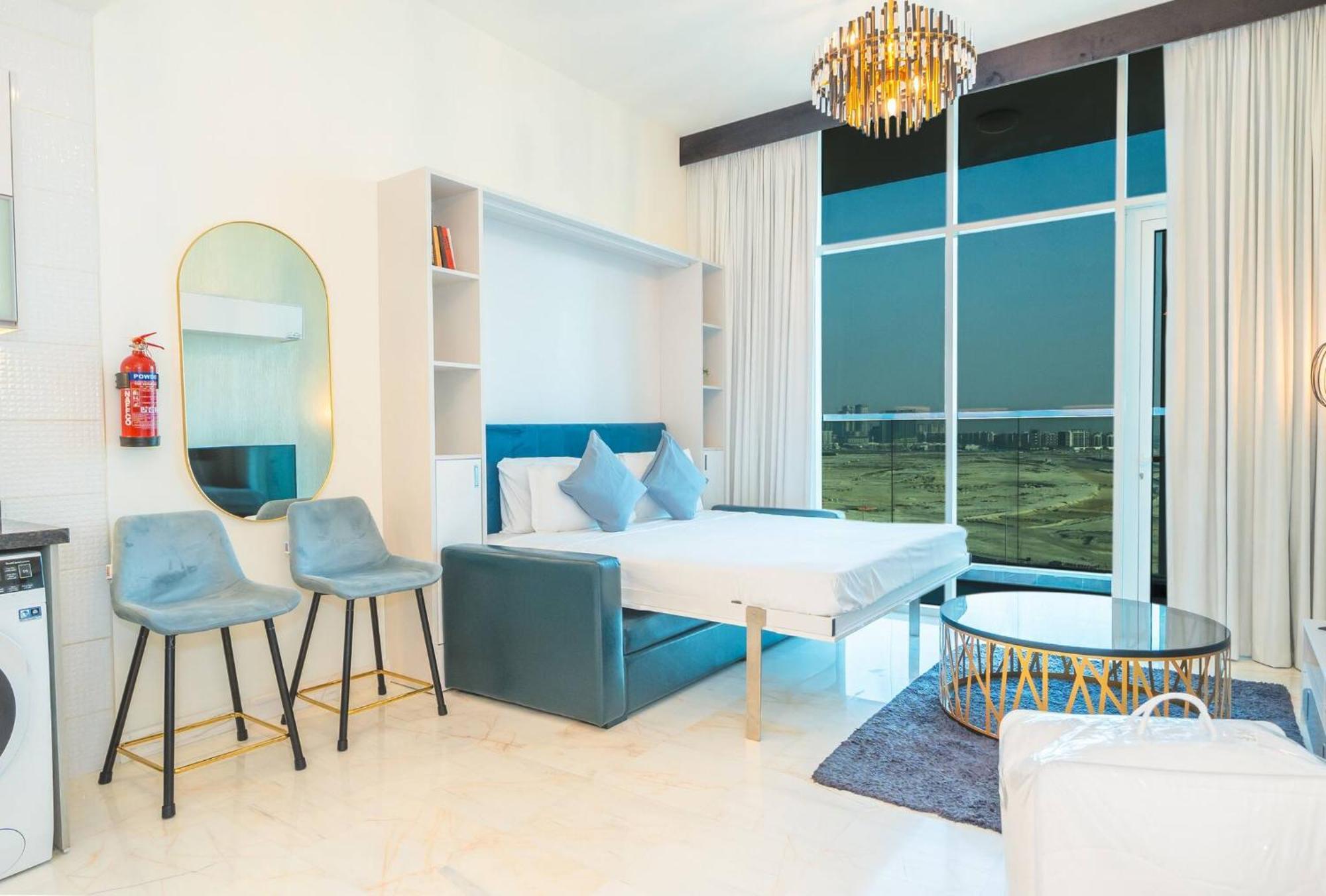 Stylish Bayz Danube Burj Khalifa View Pool Appartement
