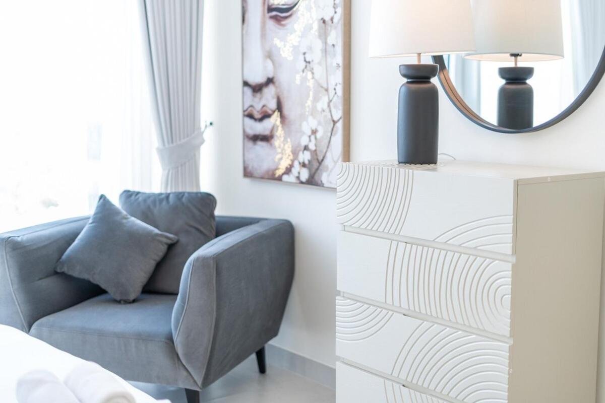 Bright & Spacious 2br Near Zabeel Park Appartement