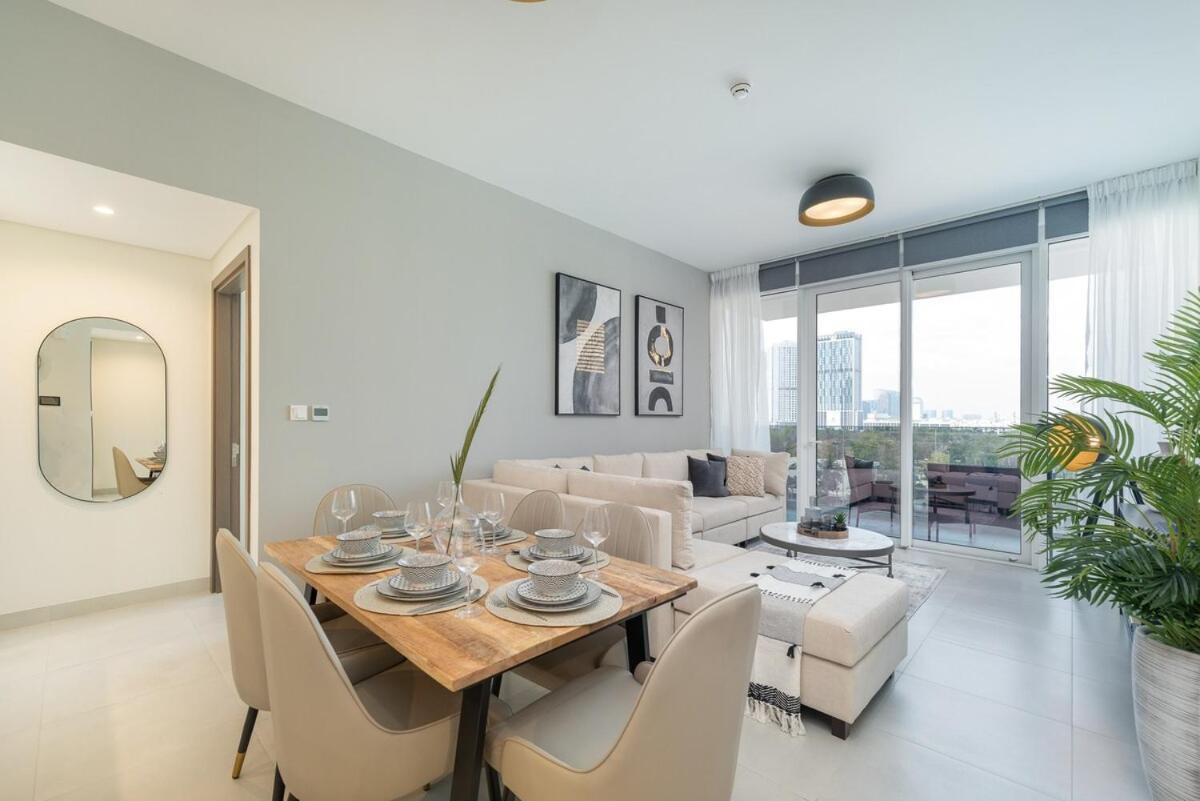 Bright & Spacious 2br Near Zabeel Park * Dubai