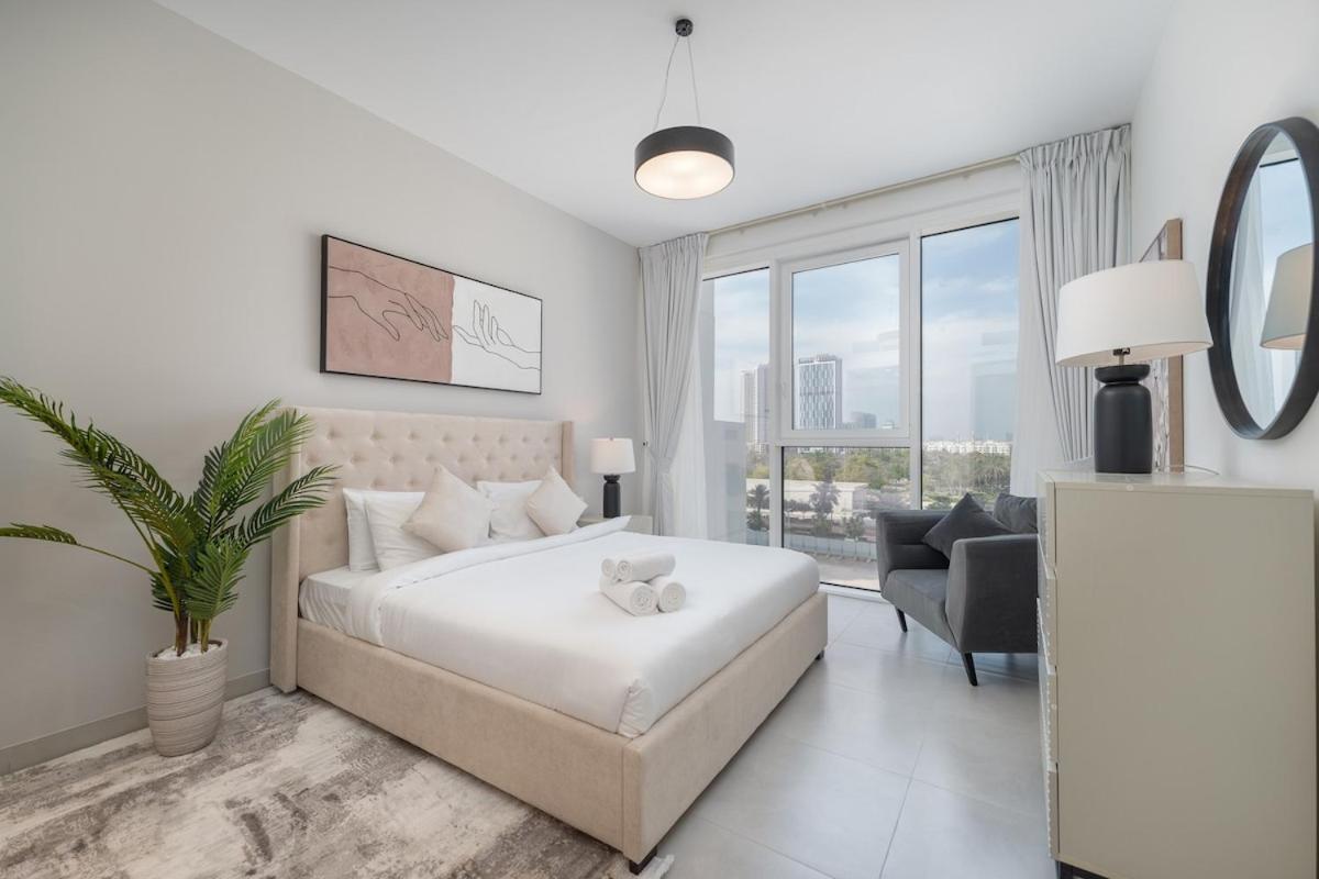 Bright & Spacious 2br Near Zabeel Park