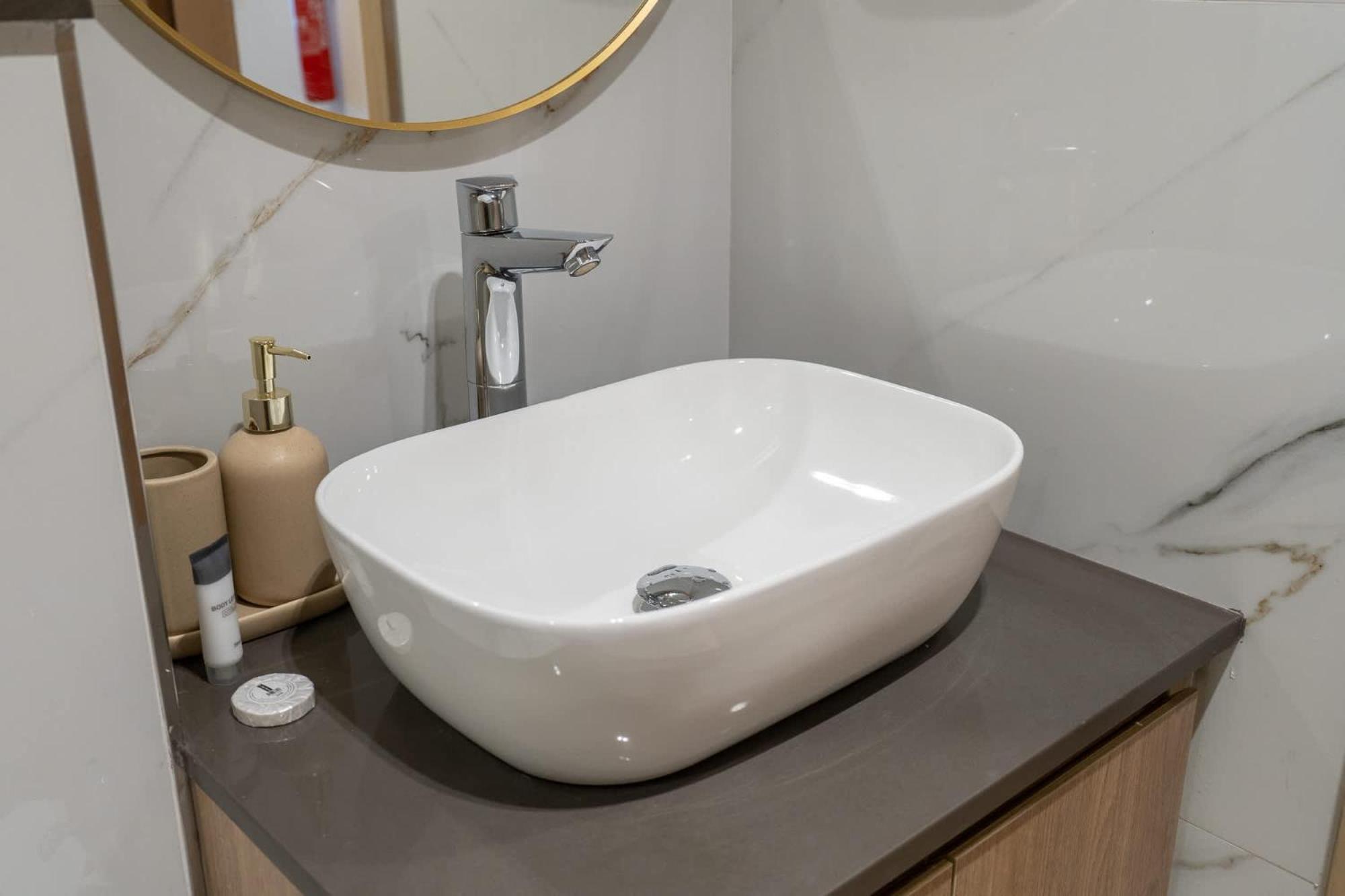 Appartement Flat In Rokane G25 Near Five, Jvc Perfect For 2