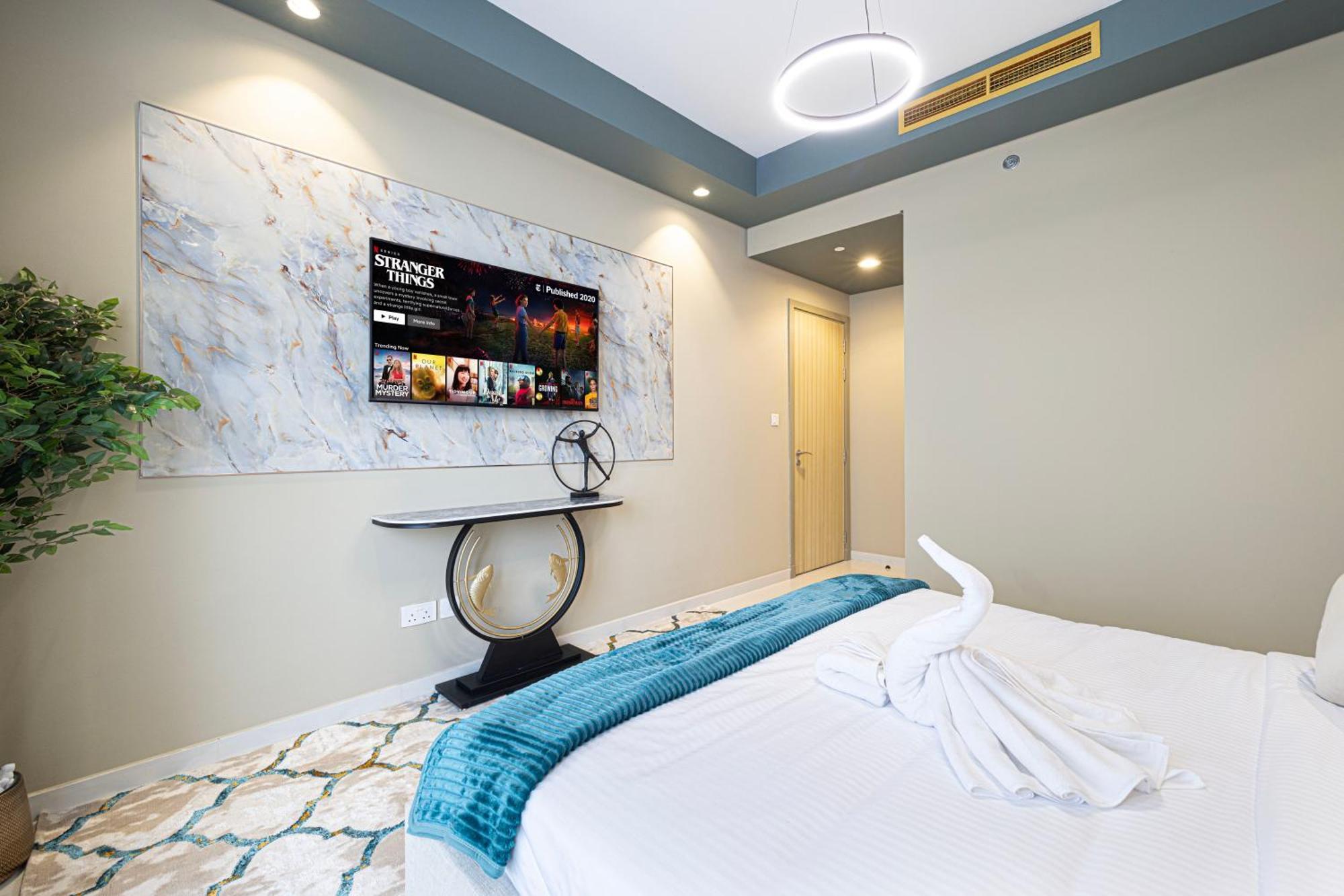 Cloud Nine Panorama & Rooftop Infinity Pool, 3br In Paramount Midtown Dubaï