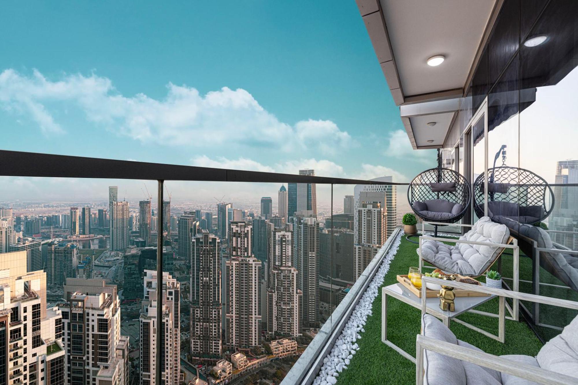 Apartment Sky Palace With Burj Views & Downtown's Rooftop Pool, 3br In Paramount Midtown Dubai
