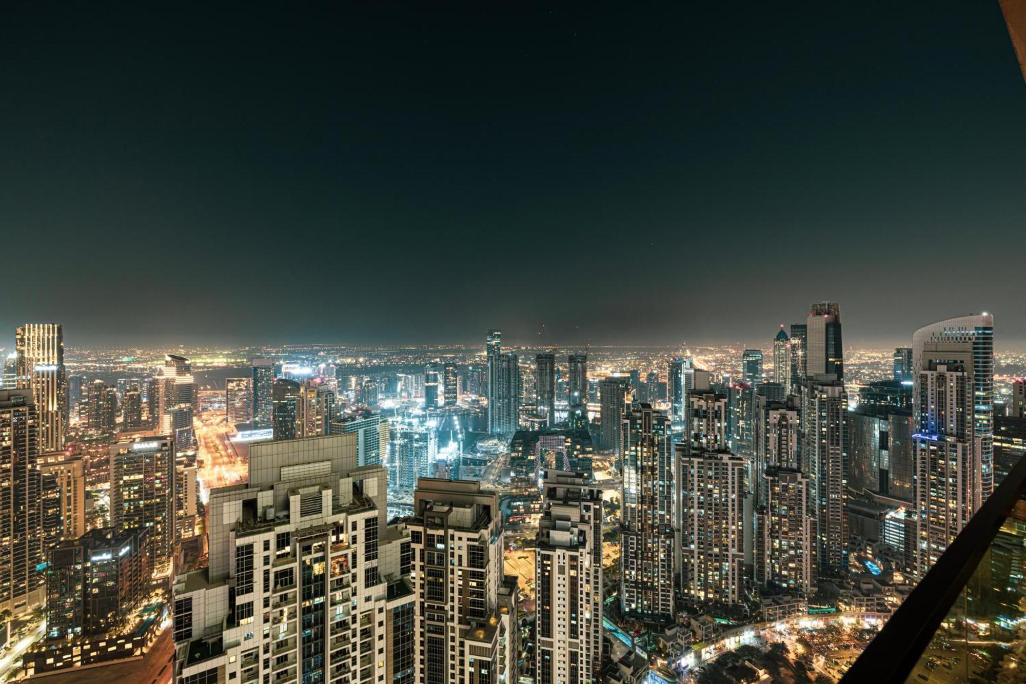 Sky Palace With Burj Views & Downtown's Rooftop Pool, 3br In Paramount Midtown Apartment *